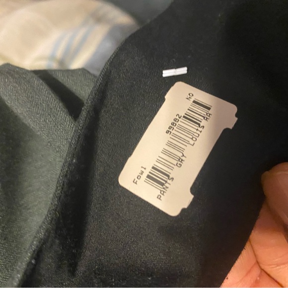 Louis Raphael mens dress pants with hidden extension; 40 x 30 - Picture 4 of 4